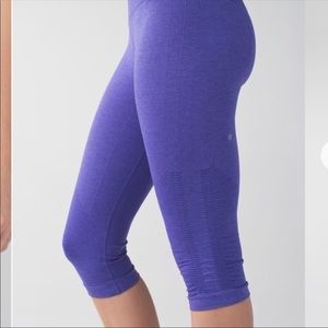 EUC Lululemon Crop II Color Purple Size 6